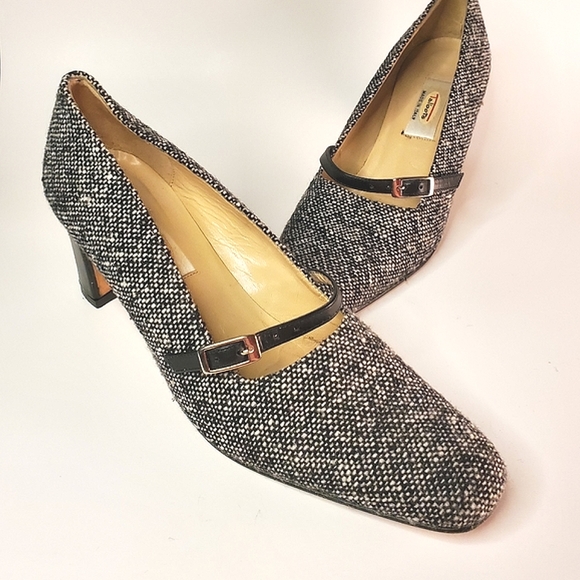 Tweed Vintage Talbots Office Heels with Buckled Leather Band - Picture 13 of 15
